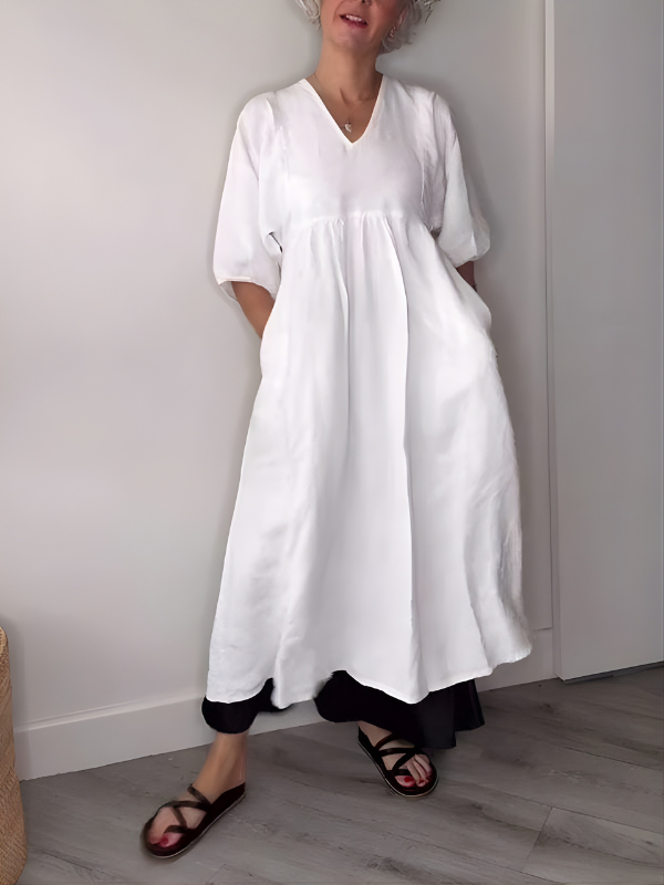 Daisy™ Elegance V-Neck Maxi Dress