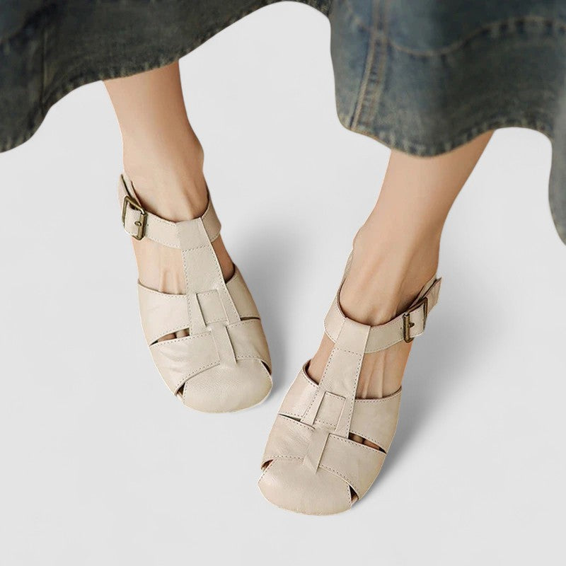 Amelia | Cut-Out Low Heel Mary Janes