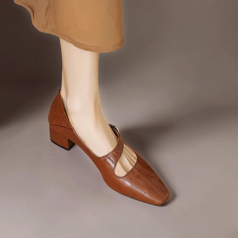 Amelia | Square-Toe Gold-Detail Mary Janes